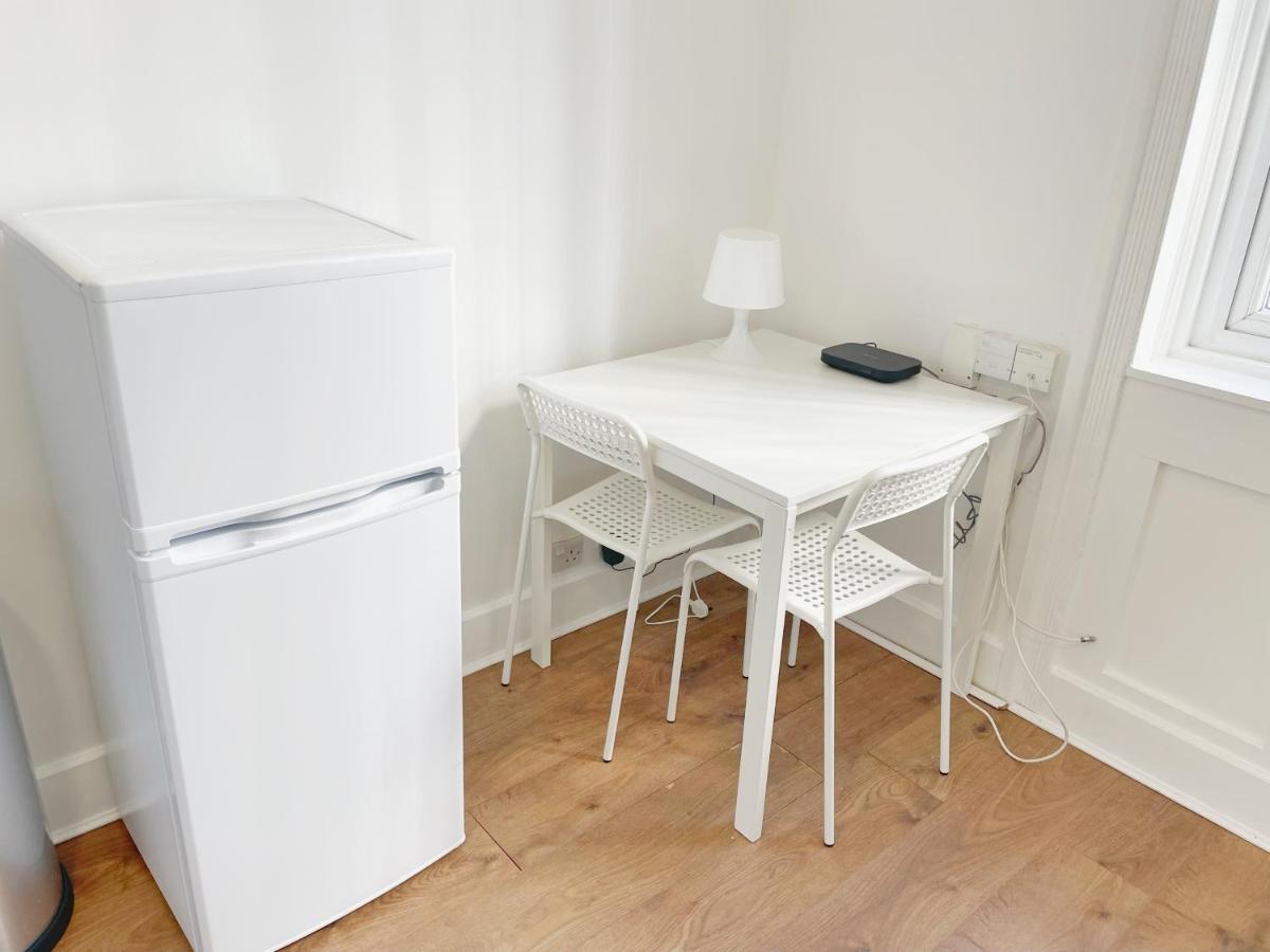 Apartamento 1 Bedroom Gem, Prime Location. Londres