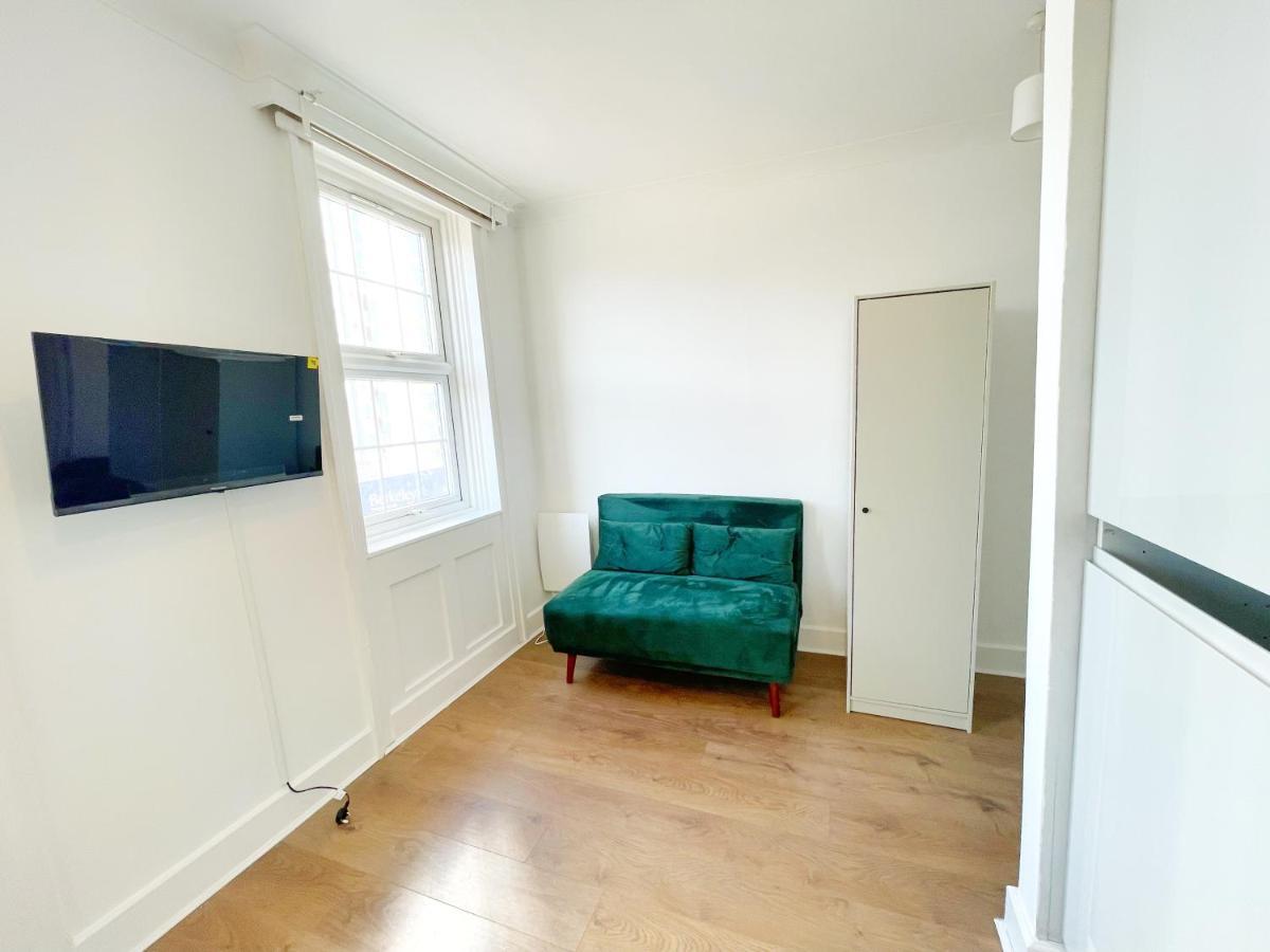 Apartamento 1 Bedroom Gem, Prime Location. Londres